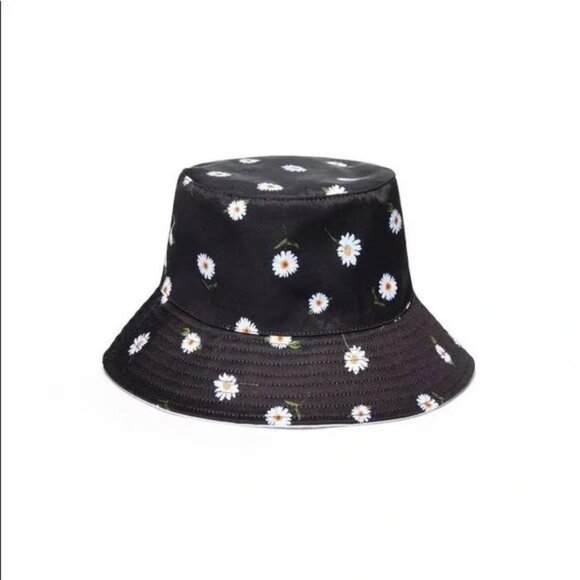 alice + olivia Daisy Print Duffel Bag & Bucket Hat - Picture 4 of 5